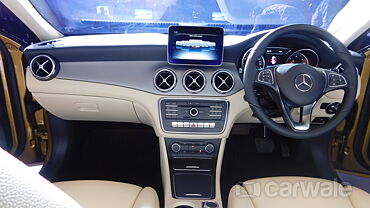 Discontinued Mercedes-Benz GLA 2021 Interior