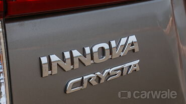 Discontinued Toyota Innova Crysta 2016 Exterior