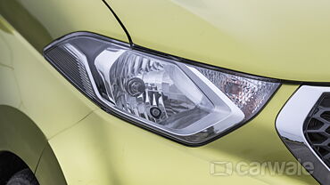 Datsun redi-GO [2016-2020] Headlamps