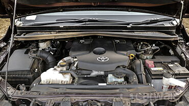 Toyota Innova Crysta [2016-2020] Engine Bay