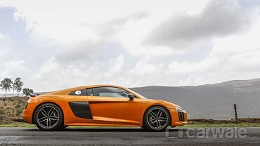 Audi R8 Right Side