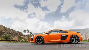 Audi R8 Straight Side Audi R8 Images - R8 Interior & Exterior Photo Gallery [200+ Images ...