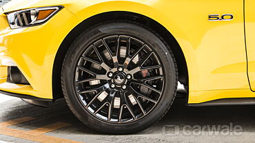 Ford Mustang Wheels-Tyres