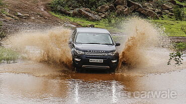 Discontinued Land Rover Discovery Sport 2015 Exterior