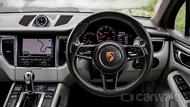 Discontinued Porsche Macan 2014 Dashboard