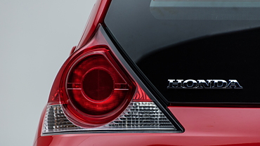 Honda brio outlet tail light