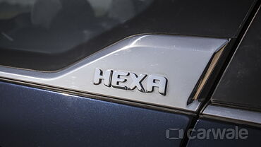 Discontinued Tata Hexa 2017 Badges