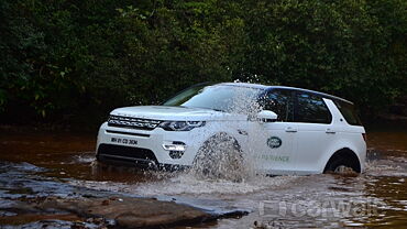 Land Rover Experience 2016: mud, rut and rocks at Amby Valley