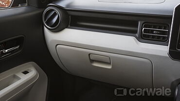 Discontinued Maruti Suzuki Ignis 2017 Interior