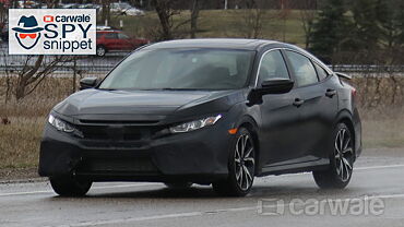 Honda Civic Si saloon spied