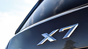 Discontinued BMW X7 2019 Badges