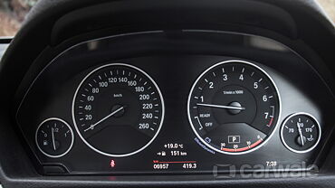 Discontinued BMW 3 Series GT 2016 Instrument Panel