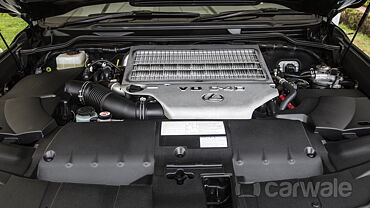 Discontinued Lexus LX 2017 Engine Bay