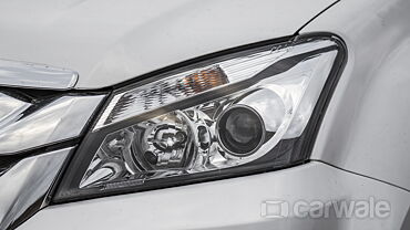 Discontinued Isuzu MU-X 2017 Headlamps