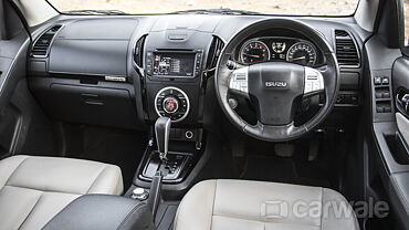 Discontinued Isuzu MU-X 2017 Interior