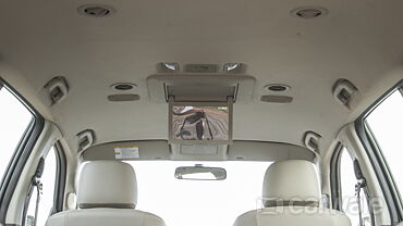 Discontinued Isuzu MU-X 2017 Interior