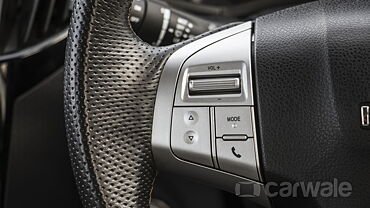 Discontinued Isuzu MU-X 2018 Interior