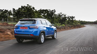 Jeep Compass [2017-2021] Driving
