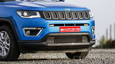 Discontinued Jeep Compass 2017 Front View