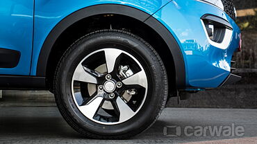 Discontinued Tata Nexon 2017 Wheels-Tyres