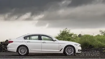 Discontinued BMW 5 Series 2021 Discontinued BMW 5 Series 2021
