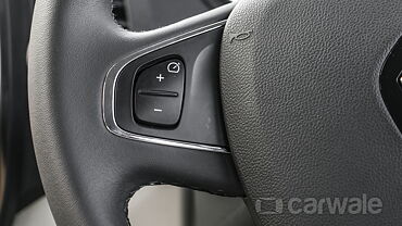 Discontinued Renault Captur 2017 Steering Mounted Audio Controls