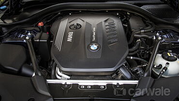 Discontinued BMW 5 Series 2017 Engine Bay