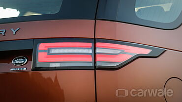 Land Rover Discovery Tail Lamps