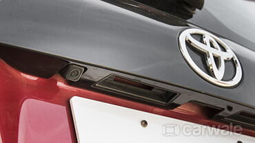 Discontinued Toyota Innova Crysta 2020 Exterior