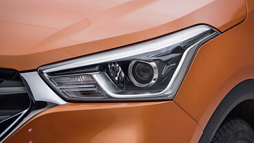 Hyundai Creta [2018-2019] Headlamps