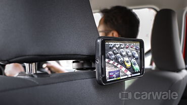 Product Review - Magno-R Mobile holder for rear-seat passengers