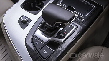 Discontinued Audi Q7 2015 Exterior