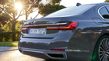 Discontinued BMW 7 Series 2019 Rear View