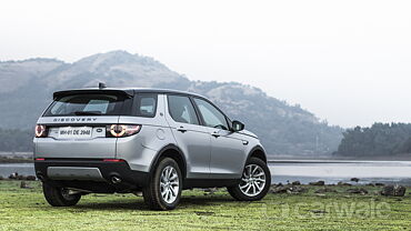 Discontinued Land Rover Discovery Sport 2018 Front View