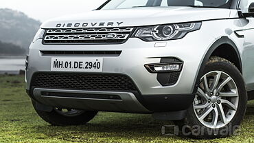 Discontinued Land Rover Discovery Sport 2018 Front View