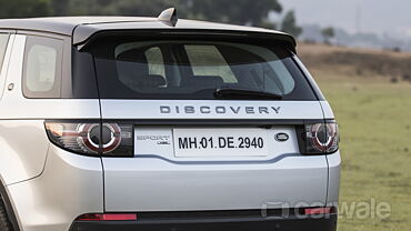 Discontinued Land Rover Discovery Sport 2018 Front View