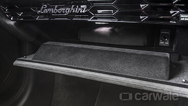 Lamborghini Huracan Evo Interior