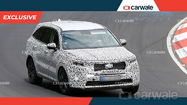 2021 Kia Sorento spotted testing on the Nurburgring