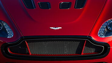 Aston Martin V12 Vantage [2010-2019] Exterior