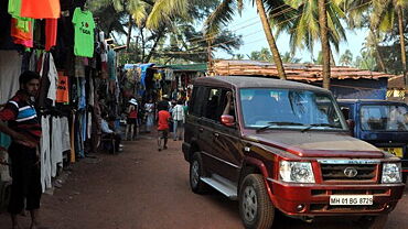 Tata Sumo Gold Front View