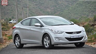 Discontinued Hyundai Elantra 2012 Left Front Three Quarter