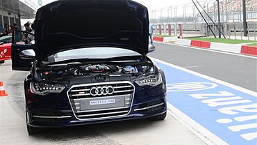 Audi S6 Front View