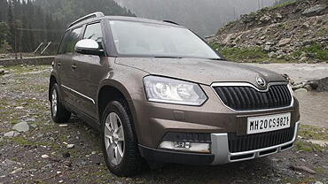 Skoda Yeti [2014-2015] Right Front Three Quarter