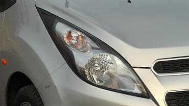 Discontinued Chevrolet Beat 2014 Headlamps