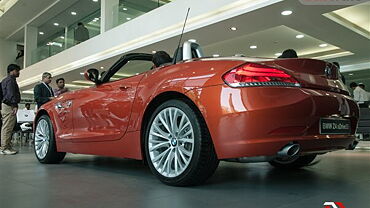 Discontinued BMW Z4 2013 Left Rear Three Quarter