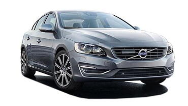 Discontinued Volvo S60 2015 Right Front Three Quarter