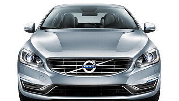 Discontinued Volvo S60 2015 Front View