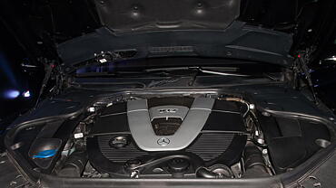 Discontinued Mercedes-Benz S-Class 2014 Engine Bay