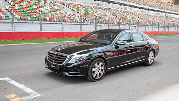 Discontinued Mercedes-Benz S-Class 2014 Left Side