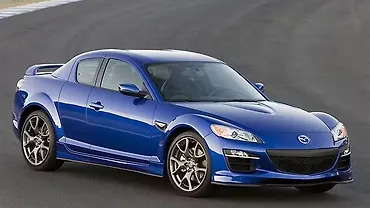 Mazda Rx 7 Could Make A Comeback With A New Rotary Engine Carwale Mazda Rx 7 Could Make A Comeback With A New Rotary Engine Carwale